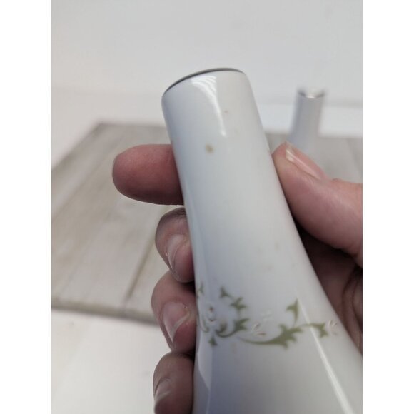 Sheffield China Japan Elegance Salt and Pepper Shaker 4 1/2" - Picture 9 of 9